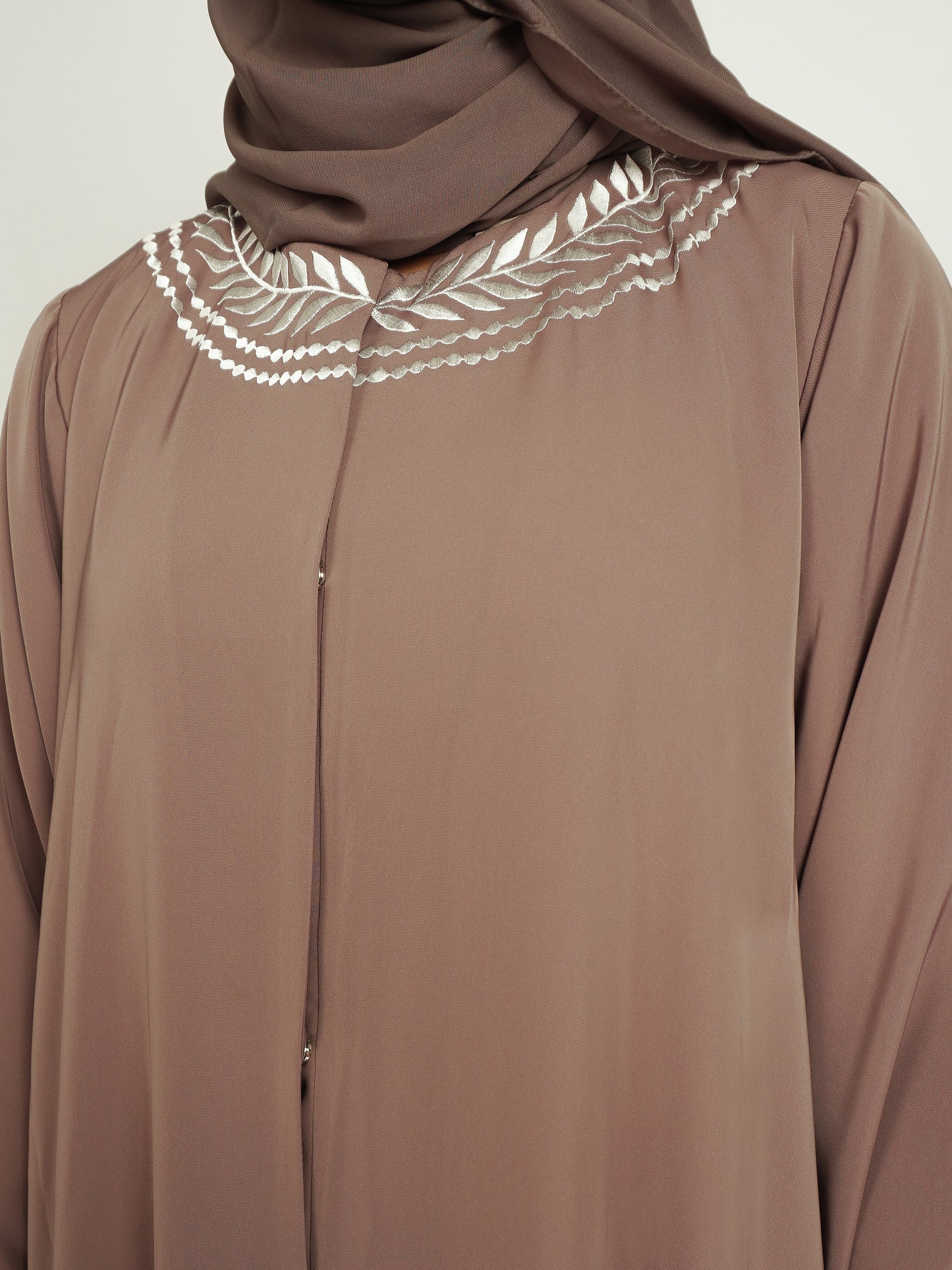 Blush White Leaf Abaya