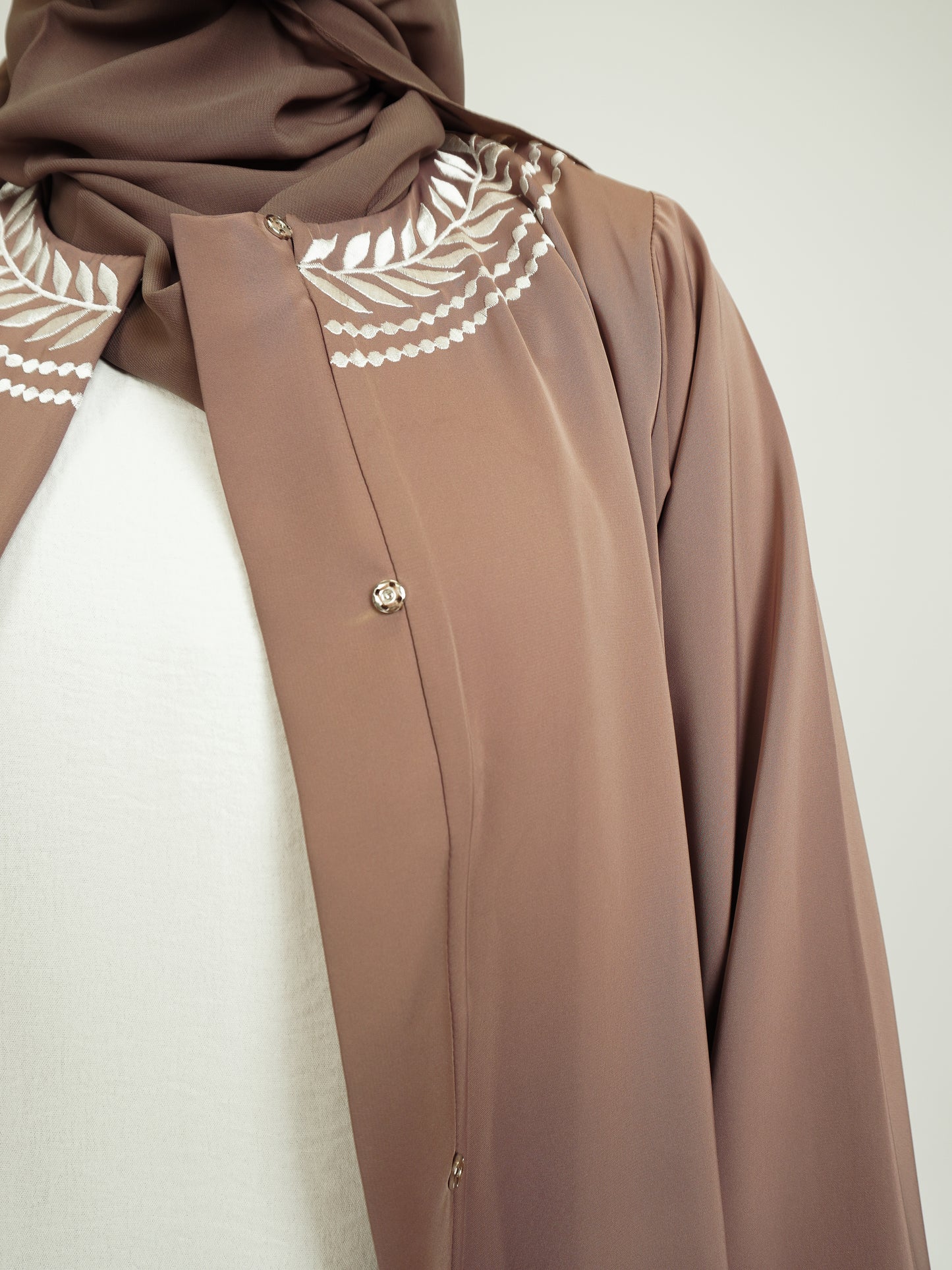 Blush White Leaf Abaya