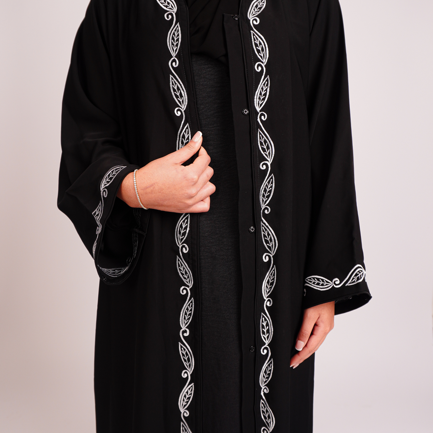 Black Vine Abaya