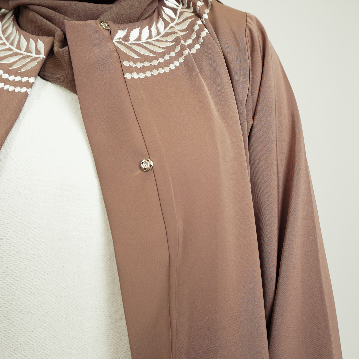 Blush White Leaf Abaya